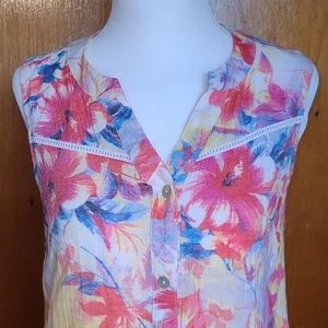 Floral Sleeveless Blouse